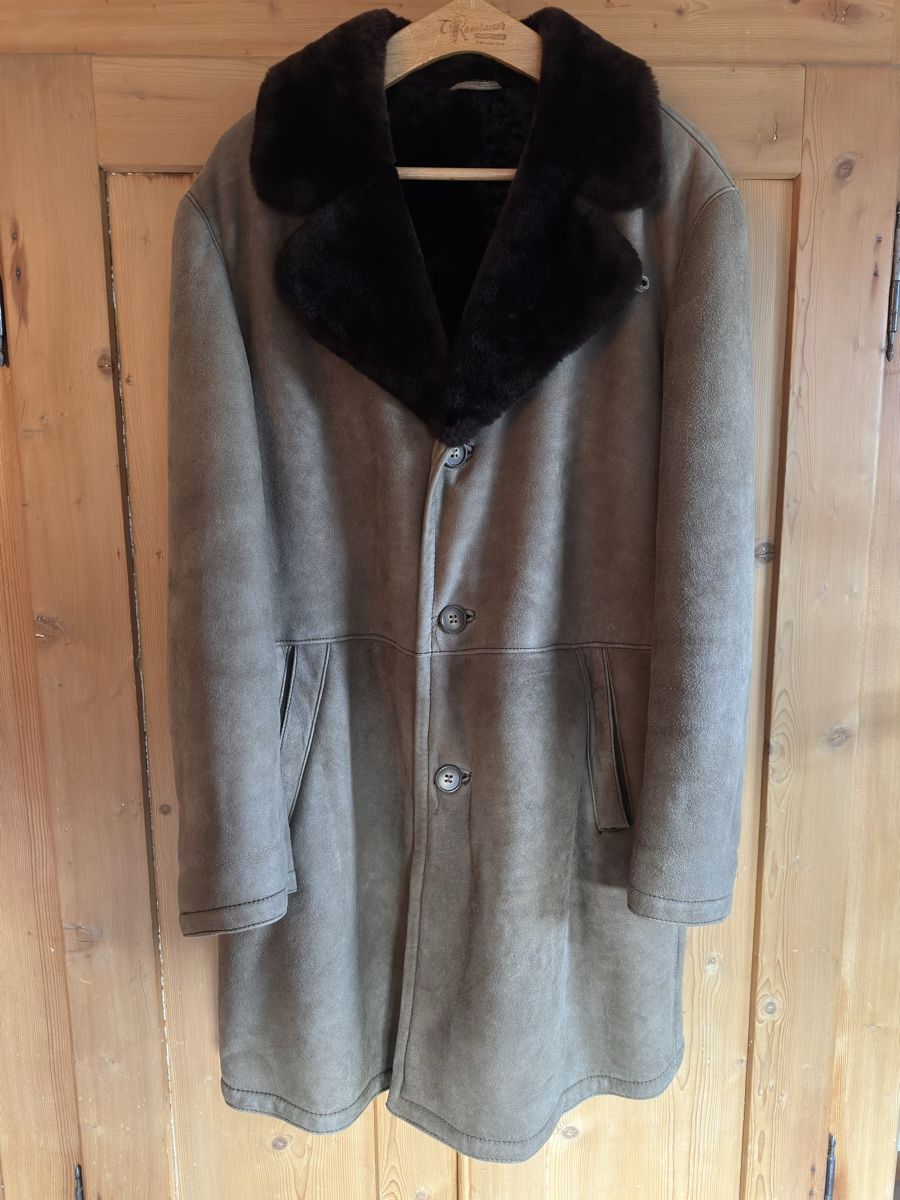 Cappotti: Winter Frey Lammfell Mantel – Usato da Chur venduto da Lorena7