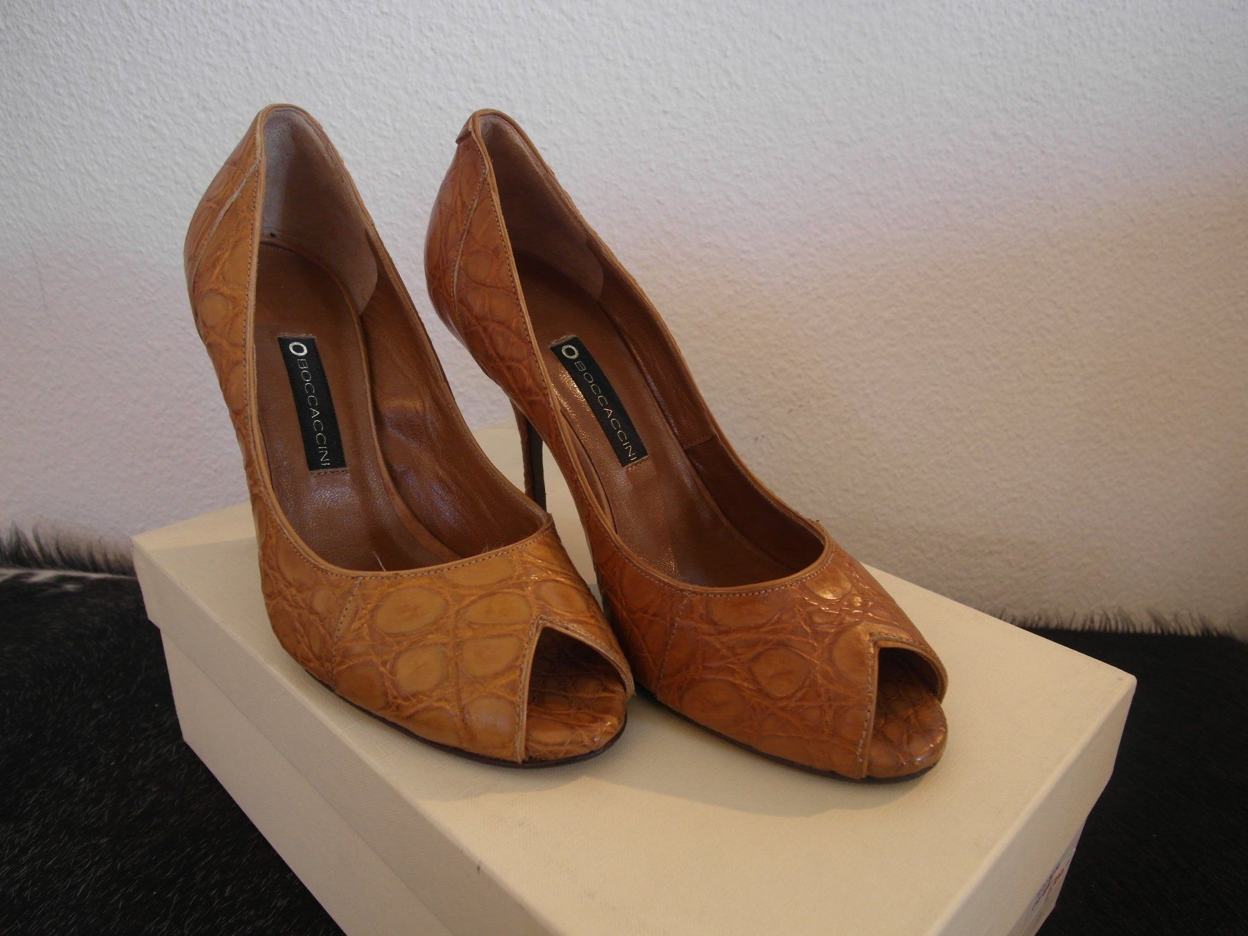 Scarpe da donna: Boccaccini Pumps aus Krokodilleder 38 1/2 – Nuovo e nell'imballaggio originale da Luzern venduto da schuhparadies159 2