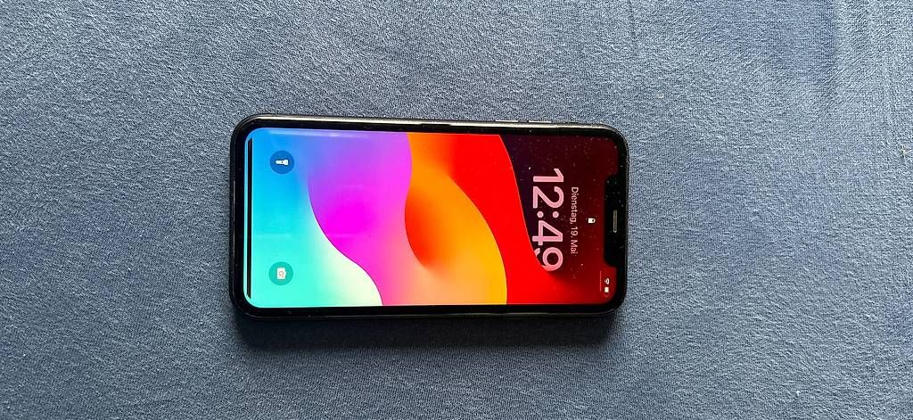 Apple Portables: Iphone XR, 128GB, schwarz – D'occasion à Basel par Maar
