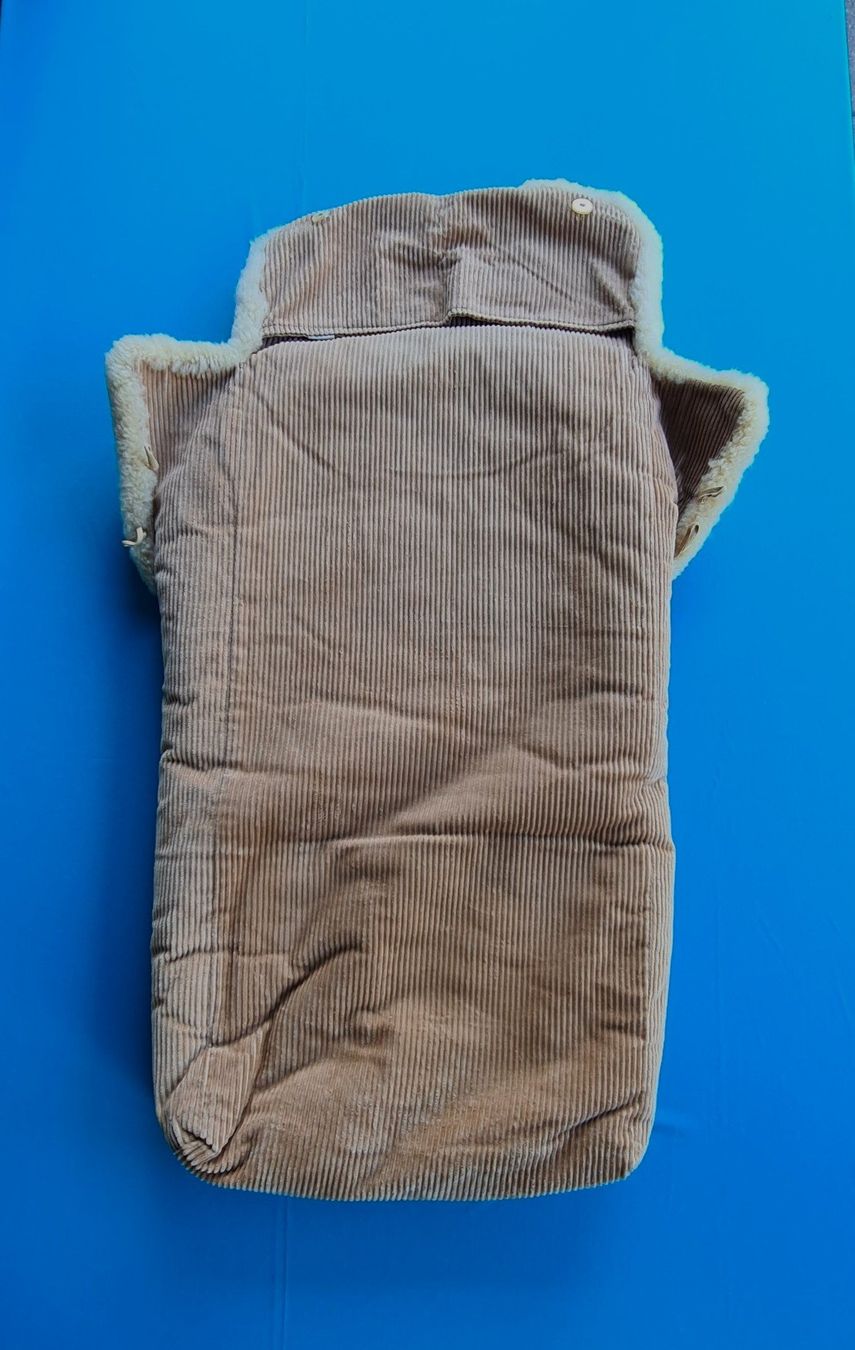 Schlafsäcke: Schaffellsack für Kinderwagen oder Schlitten – Gebraucht aus Saland von V-Tour 2