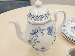 Zwiebelmuster Antoinette Teekanne
