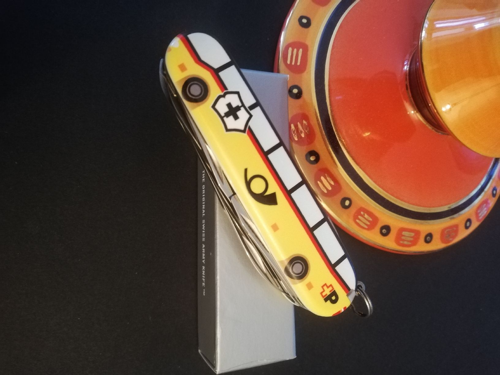 Victorinox Coltelli tascabile: Victorinox Huntsman Postauto Spez. Edition – Nuovo e nell'imballaggio originale da Balgach venduto da VicAlox 3