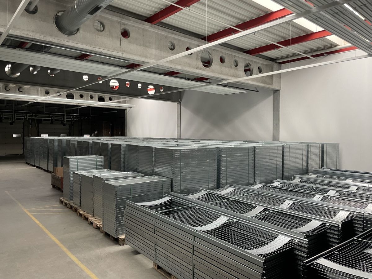 Scaffali: Tablarregal/ Fachbodenregal/ Tablargestell – Usato da Niederuzwil venduto da beti077 4