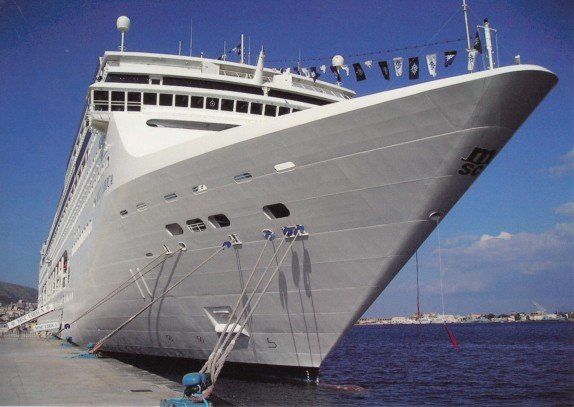 Cartoline postali: MSC Lirica – Usato da Zuerich venduto da OceanLinerPostcards