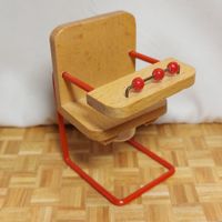 Puppenhaus Vintage Babystuhl mit Hafen - Caco