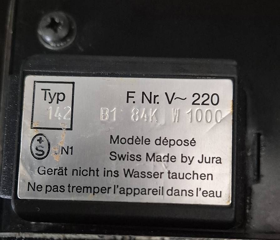 Elettrodomestici da cucina: Jura Brezeleisen Typ 142 – Usato da Goldswil venduto da Sandra7319 4