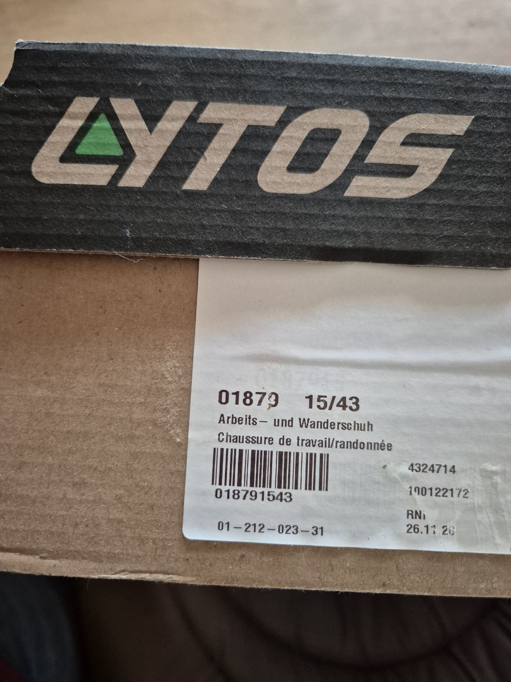 Chaussures hommes: Lytos robuste Arbeits- und Wanderschuh, Gr. 43, schwarz – Neuf avec emballage d'origine à Pfungen par Sonnestern 2