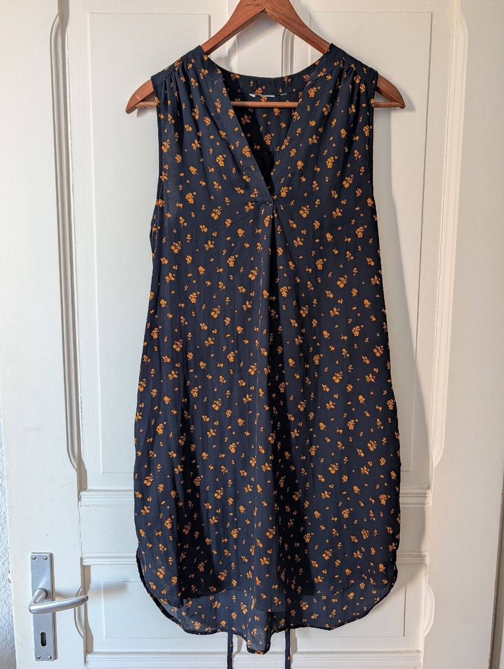 H&M Vestiti: Sommerliches Blümchenkleid, ärmellos, ca. Grösse M – Usato da Zürich venduto da Hibiskus3 2