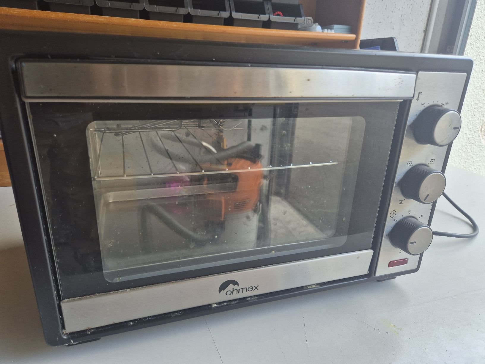 Ohmex Küchengeräte: Mini Backofen Ohmex schwarz silber ,läuft – Gebraucht aus Kreuzlingen von Swiss.Chanel