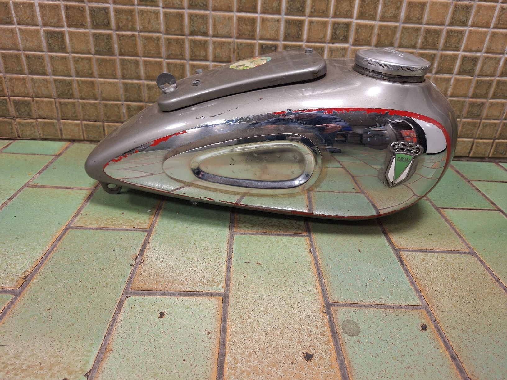 DKW Tutti i ricambio per moto: DKW RT 125 Tank Jg.48 - 54 Oldtimer – Usato da Willisau venduto da standard39 1