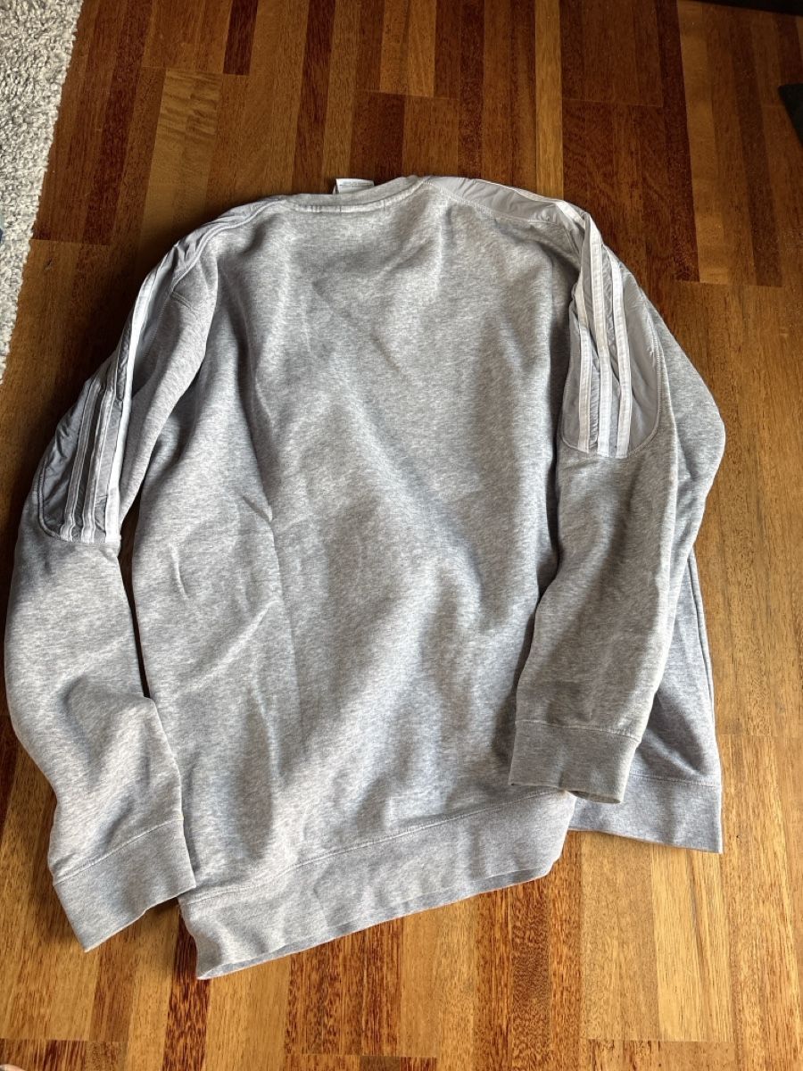 Adidas Pullover & Sweatshirts: Adidas Sweatshirt M – Gebraucht aus Zürich von dieghe 2