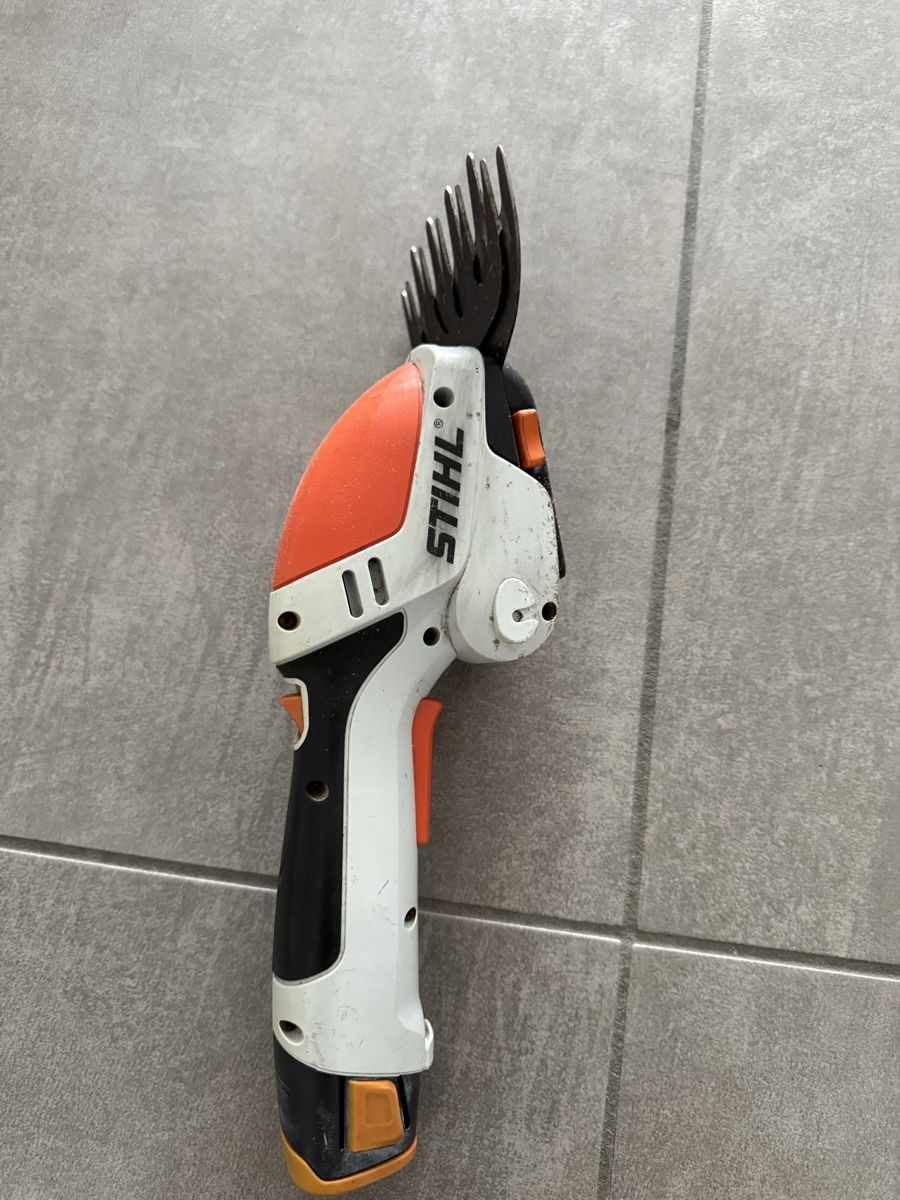 Stihl Tous les outils: Stihl HSA 26 – D'occasion à Claro par KarinS84
