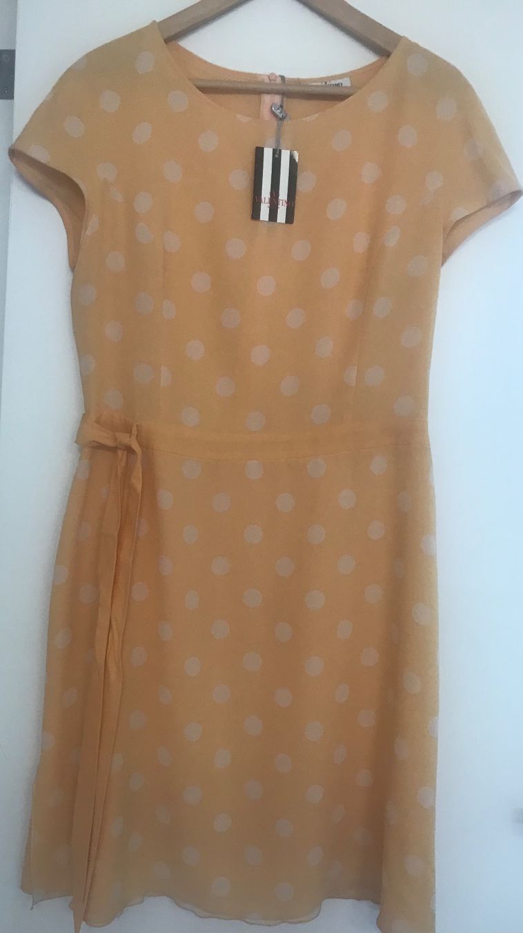 Valentino Vestiti: Valentino Vintage Kleid aus Seide – Nuovo (secondo la descrizione) da Eggersriet venduto da VintageCouture86
