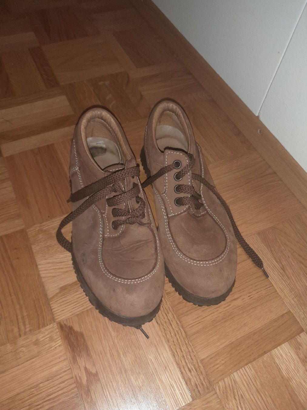 Damenschuhe: Robuste Damen Arbeitsschuhe Gr. 36 Braun Leder – Gebraucht aus Horgen von Amanda30