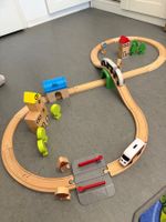Holzeisenbahn Set mit Zug und Zubehör gebraucht