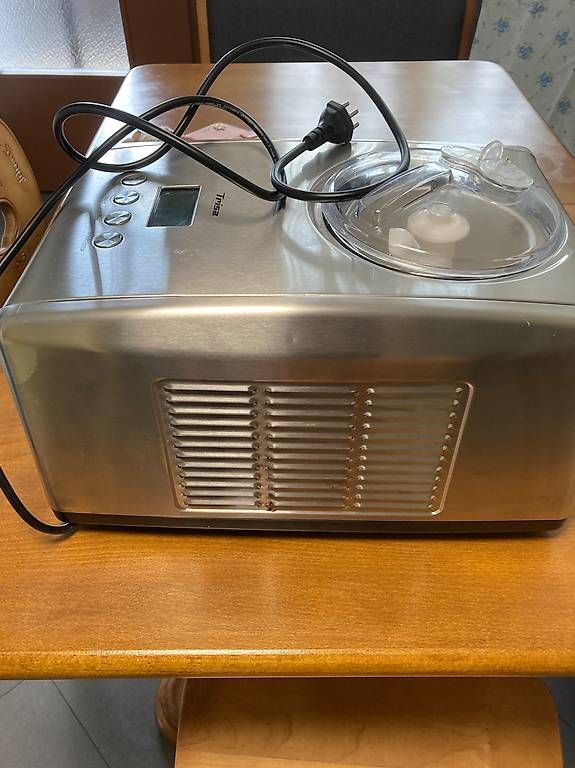 Elettrodomestici da cucina: Glace-Maschine – Usato da Kiesen venduto da Bieri05 3