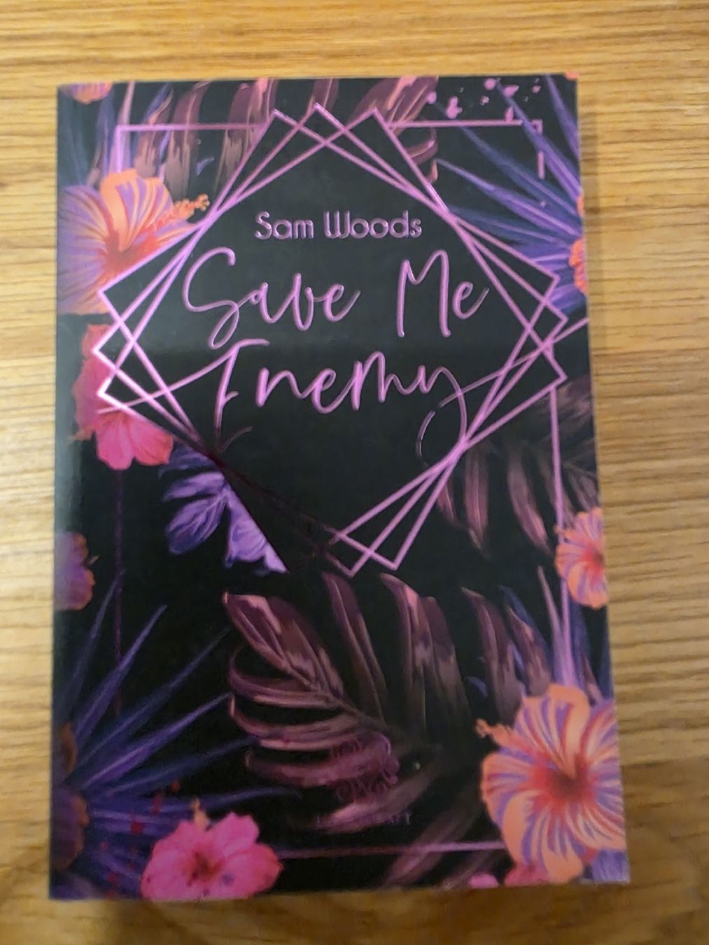 Bücher: "Save Me Enemy" von Sam Woods – Neu (gemäss Beschreibung) aus Gais von ste_y6ps