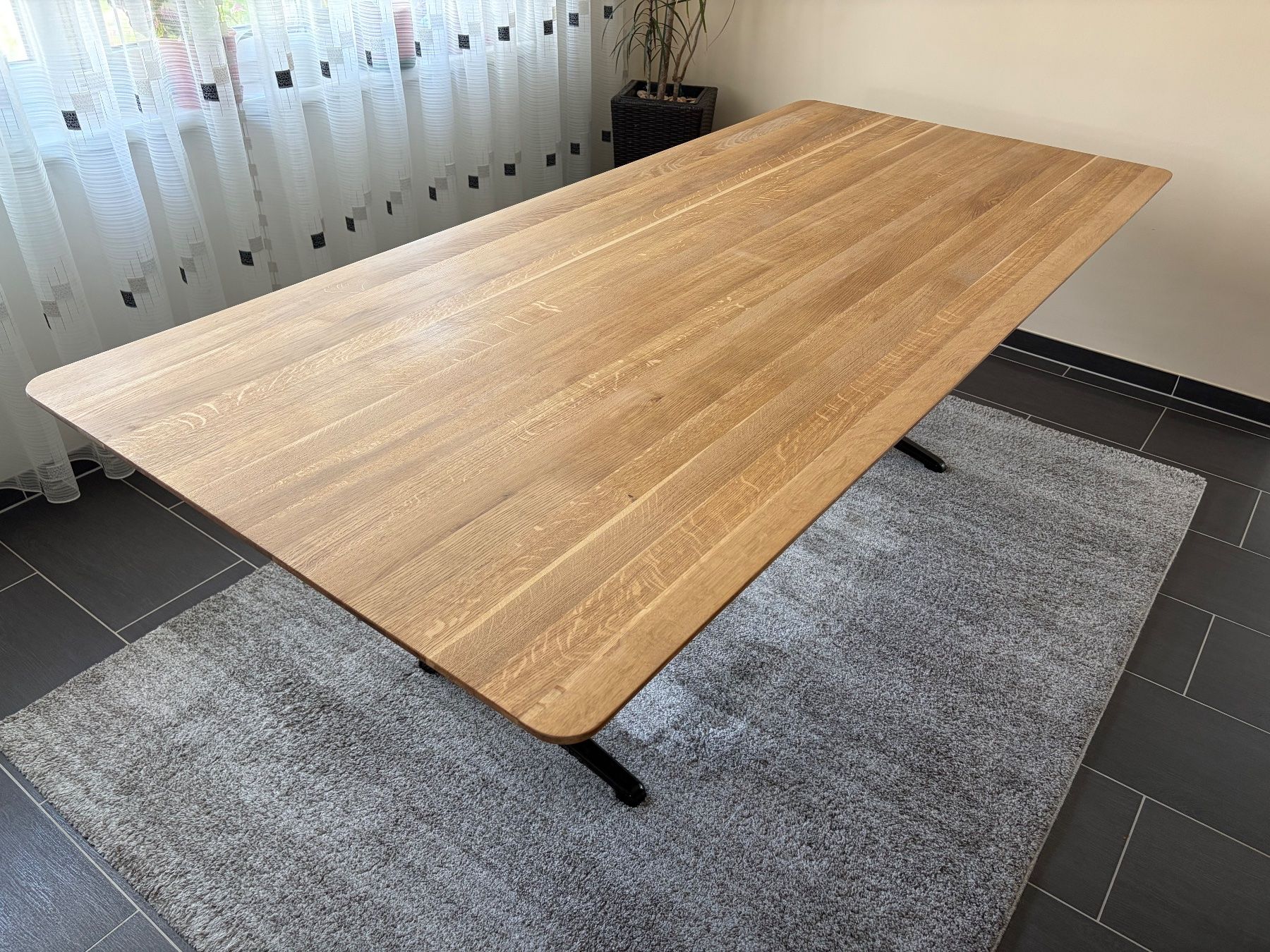 Horgen Glarus Tables: Holztisch mit Horgenglarus Füssen – D'occasion à Zunzgen par ZUNZ