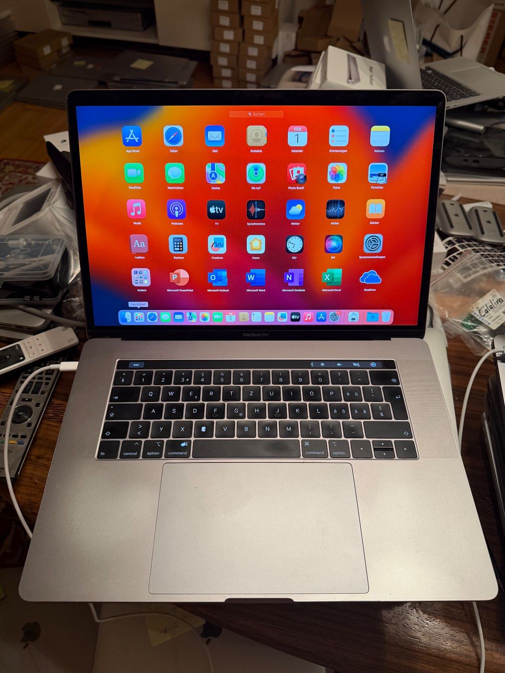 Apple Notebook: Macbook pro 15. i9 – Usato da Schattdorf venduto da Kofi57