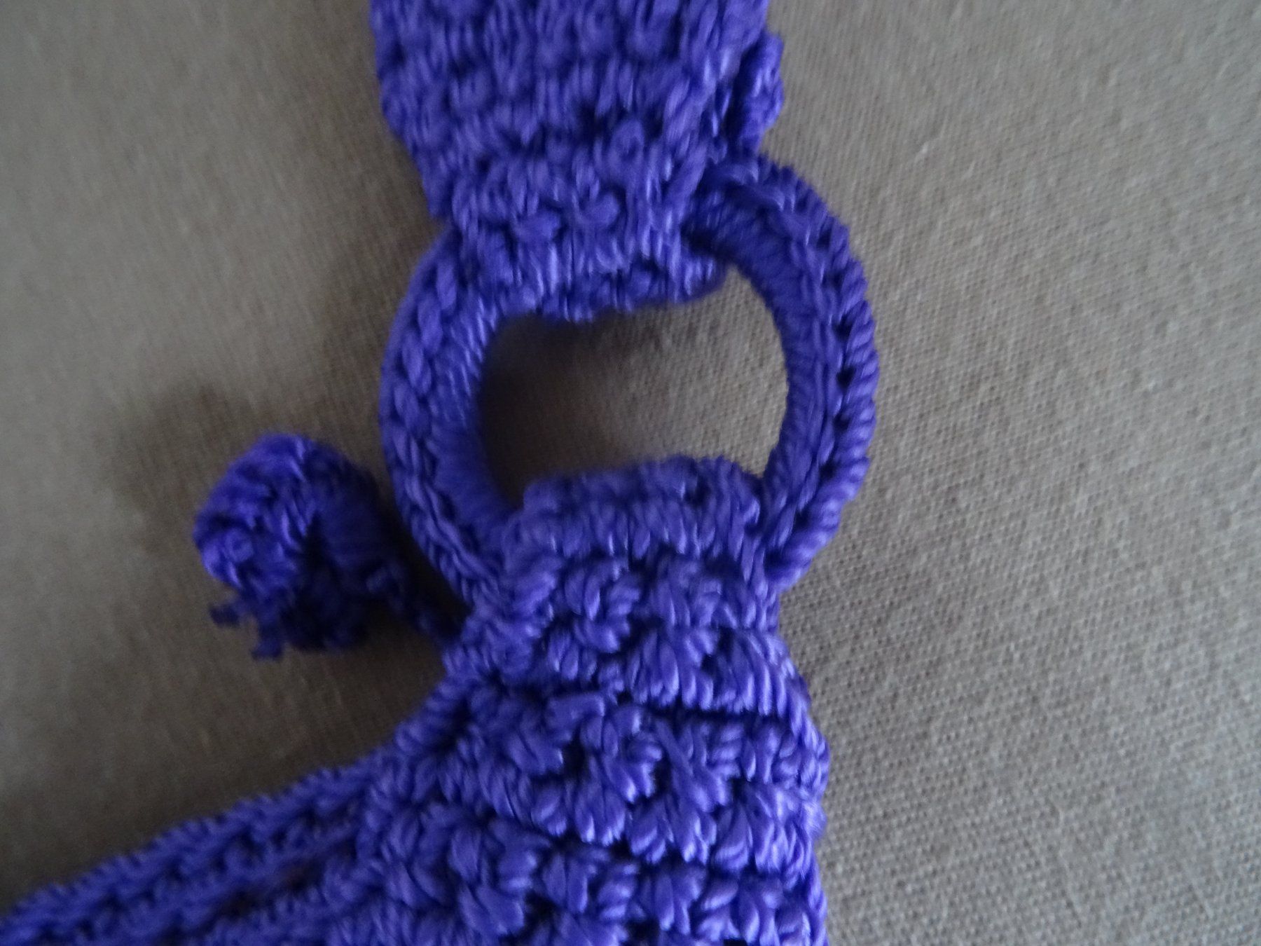 Borse da donna: Handtasche gehäkelt mit Ringpulls violett neu – Nuovo (secondo la descrizione) da Ehrendingen venduto da CHMEX 3