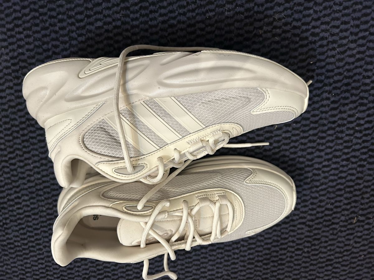 Scarpe da donna: Chaussures Adidas  – Nuovo (secondo la descrizione) da Yvorne venduto da loulou2002 1