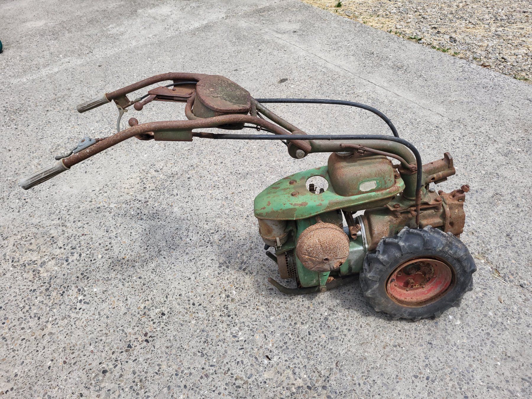 Agria Alle Maschinen: Agria Motormäher Ersatzteilspender Scheunenfund – Defekt aus Märstetten von kaiserx4t