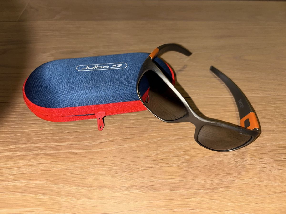 Julbo Occhiali & Lenti: Julbo Kindersonnenbrille – Usato da Moosseedorf venduto da lisa.kie