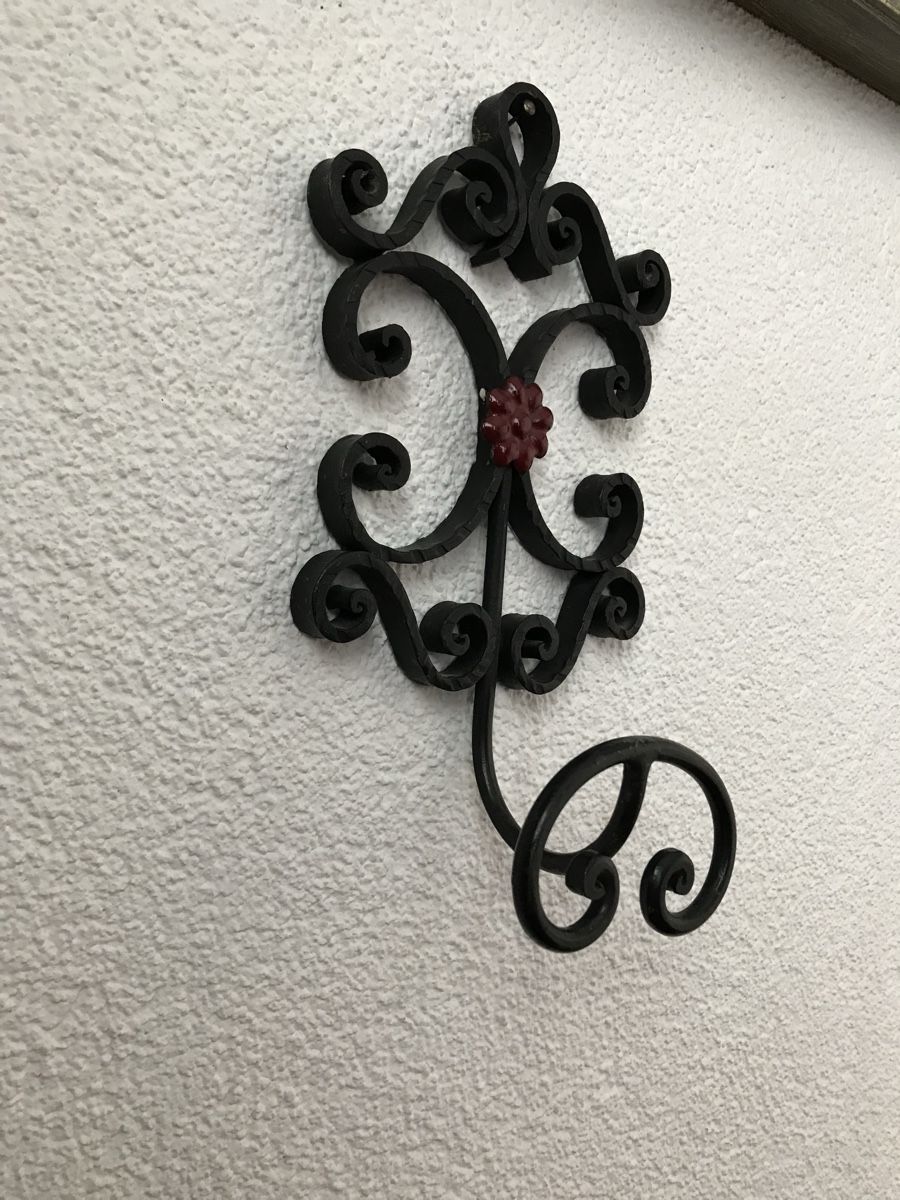 Ferramenta: Porte manteau en fer forgé – Usato da Villeneuve VD venduto da sim_q5hp 2