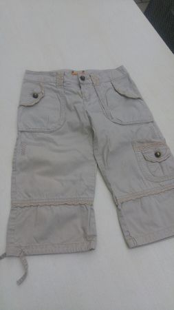 Bermudas mit schönen Details, Gr.128