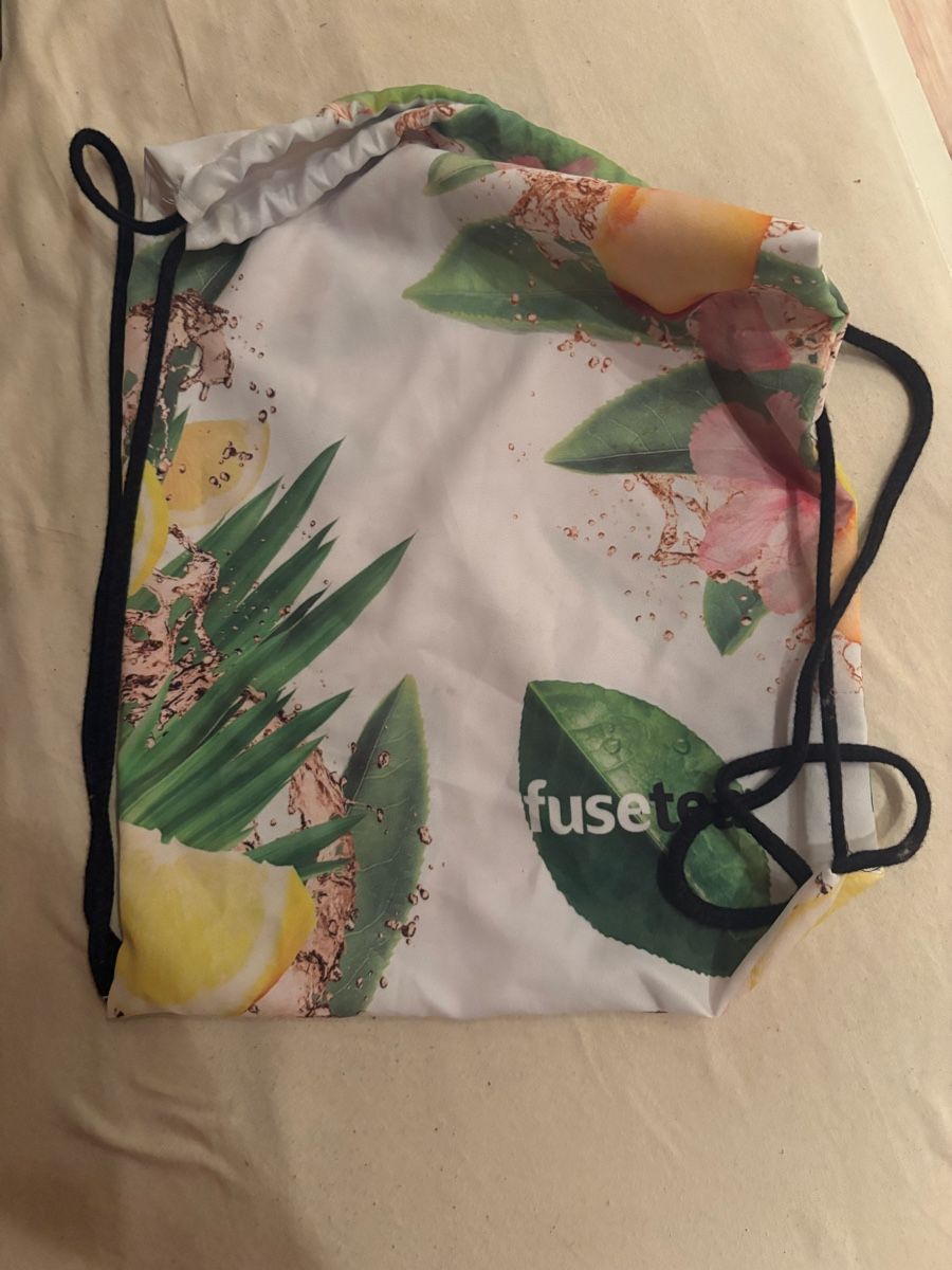 Zaini: Hochwertiges Fuse Tea Turnsäckli – Nuovo (secondo la descrizione) da aarwangen venduto da mikemog