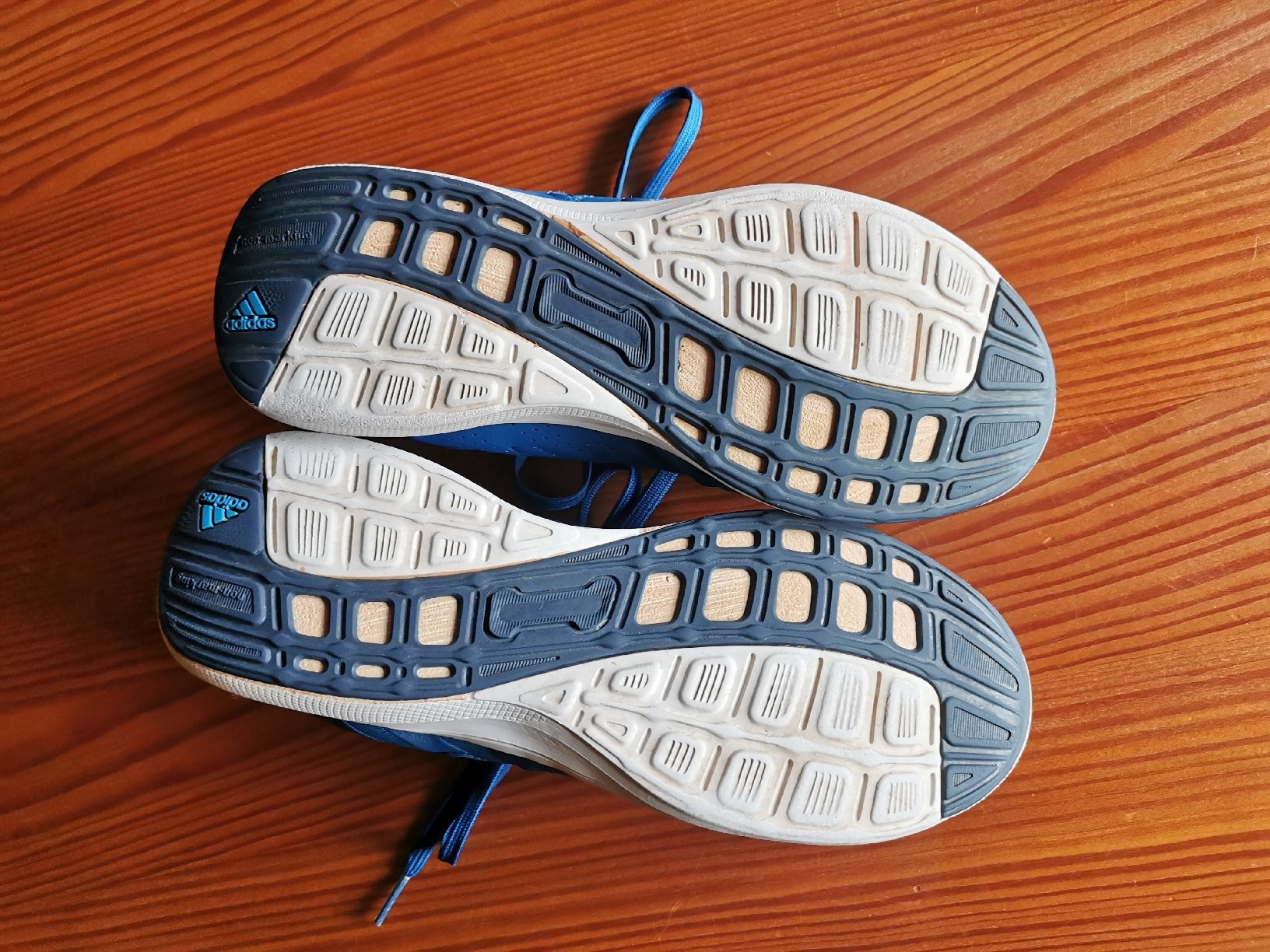 Adidas Scarpe per ragazzi: Adidas Turnschuhe, Grösse 36 – Usato da Grünenmatt venduto da ras_7ksp 3