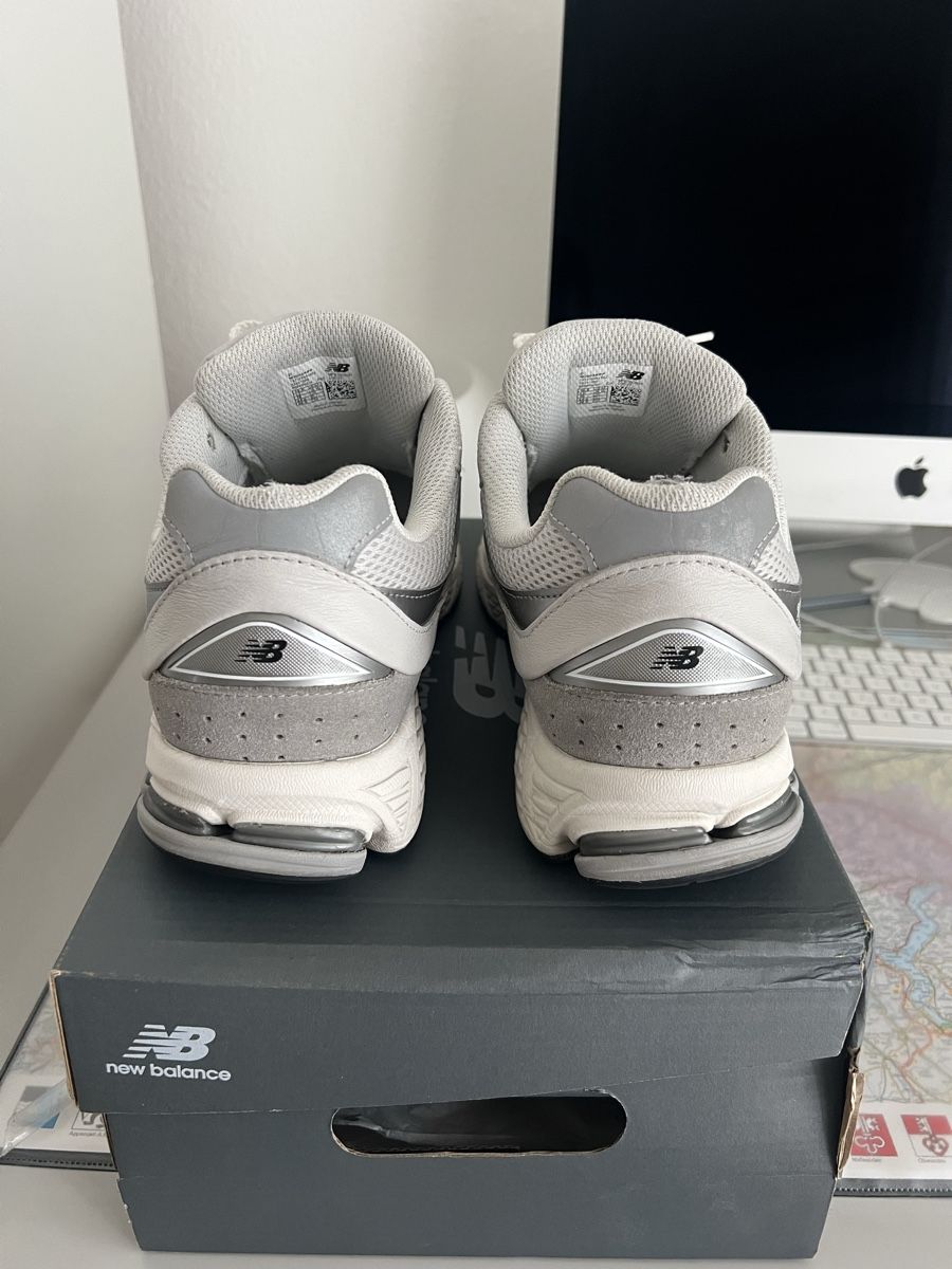 New Balance Herrenschuhe: New Balance 2002R – Gebraucht aus Lausanne von luciano_RIC1 2