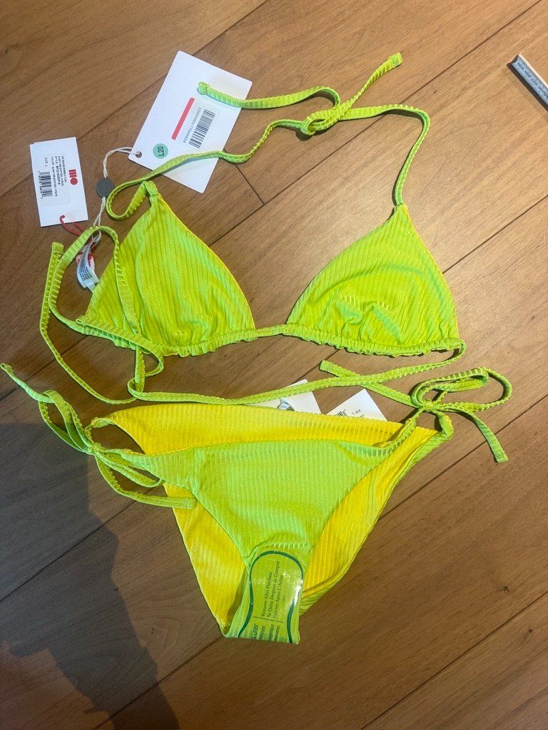 Costumi da bagno & Bikini: last chance till 28 Aug Solid and Striped reversible bikini – Nuovo e nell'imballaggio originale da St-Sulpice VD venduto da juhdu 2