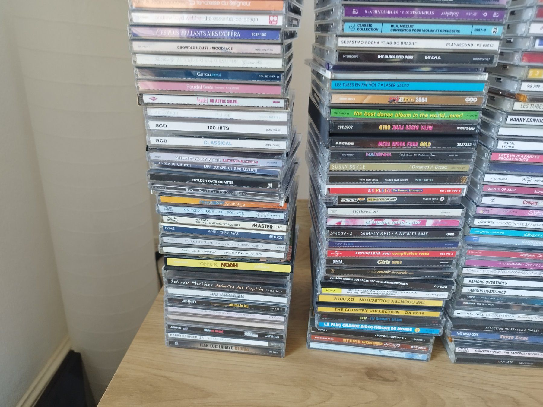 CDs: Lot de 250 cd's environ – Gebraucht aus Vallorbe von Leonidas1337 7