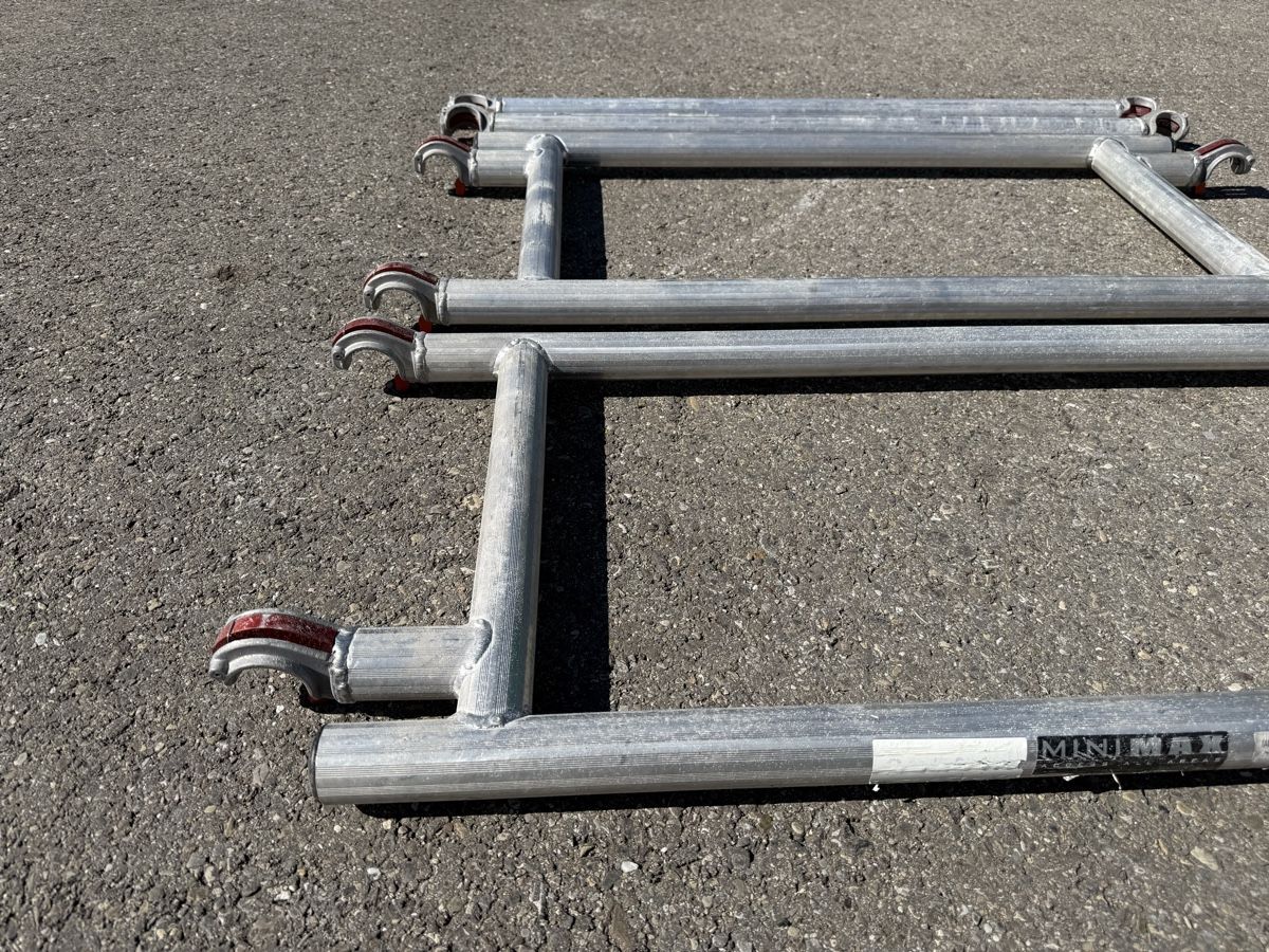 Ponteggi: Rollgerüst – Usato da Glattfelden venduto da Rueco 1