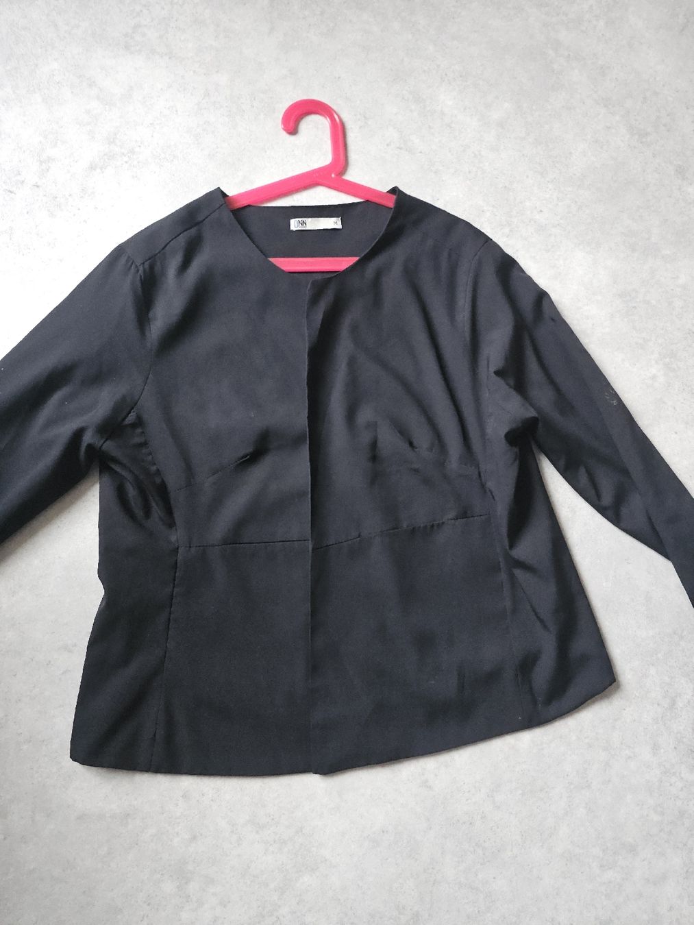 Gilet & Giacche senza maniche: Veste noire DNN élégante, taille M – Nuovo (secondo la descrizione) da Sornetan venduto da T.a333 1