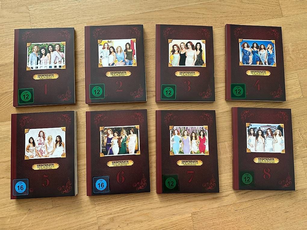 Tutti i DVDs: Desperate Housewives - Box mit allen 8 Staffeln – Usato da Sumiswald venduto da Sigmund90 2
