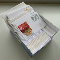 1985-2009, 600 FDC in einer prall gefüllten Schachtel