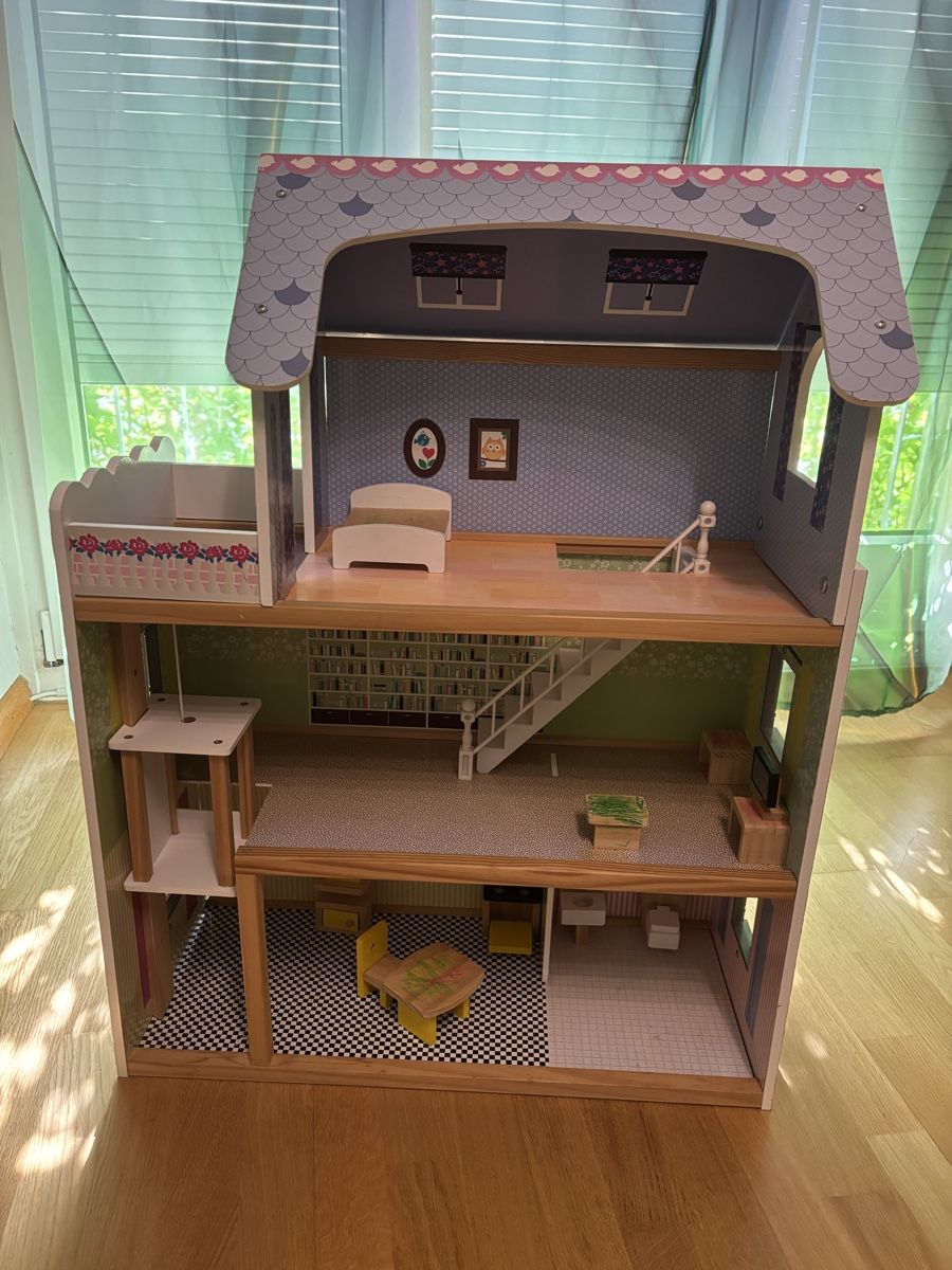 Case e mobili per bambole: Puppenhaus mit Möbeln – Usato da Basel venduto da Lance81 2