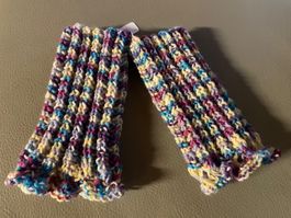 HANDGESTRICKTE PULSWÄRMER / HANDSTULPEN AUS WOLLE