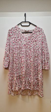 Pigalle Kleid, Grösse XS, Blumenmuster, Sommerlich!