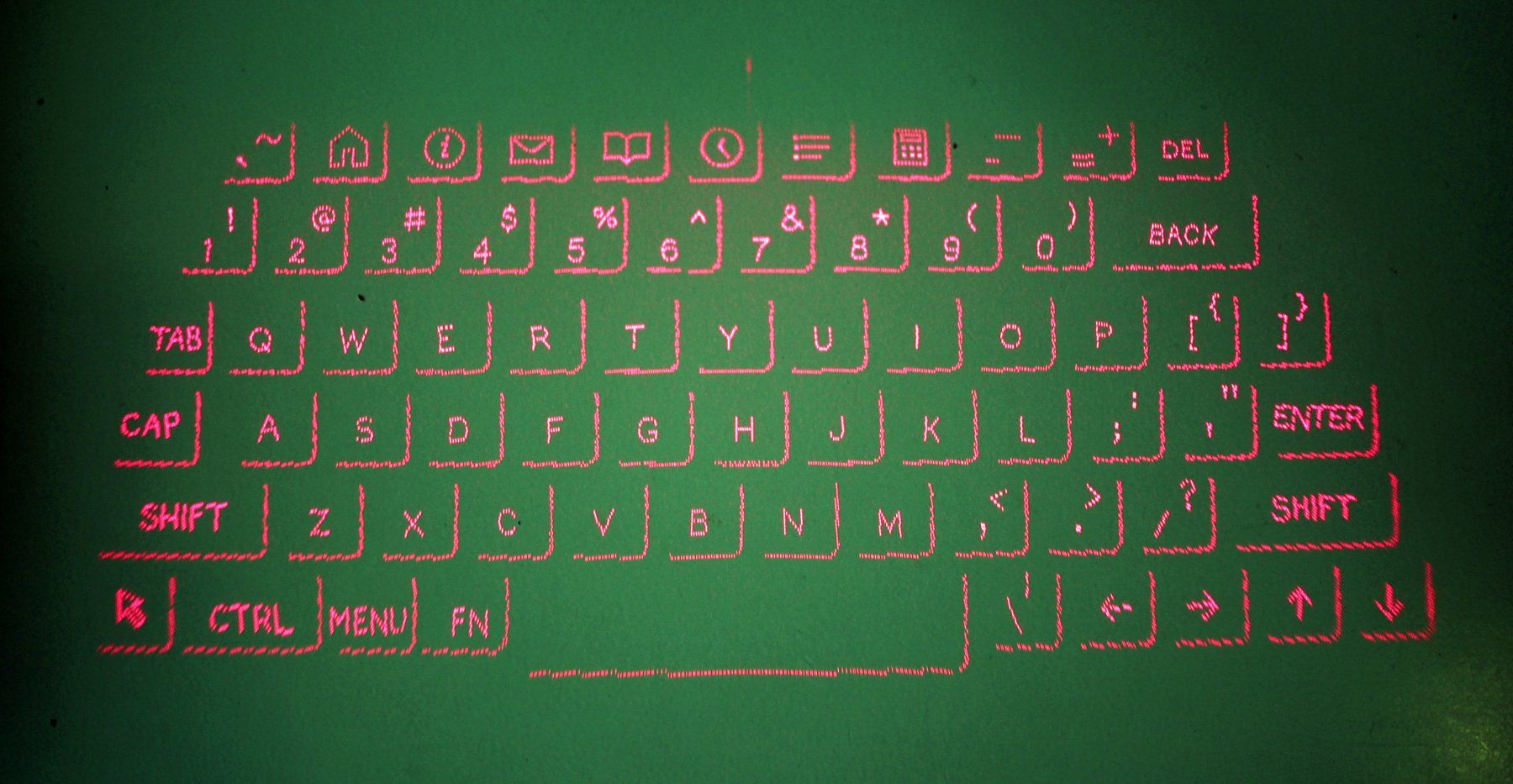 Claviers: Celluon CL800BT Projektionskeyboard – D'occasion à Münchenbuchsee par Chaoo 4