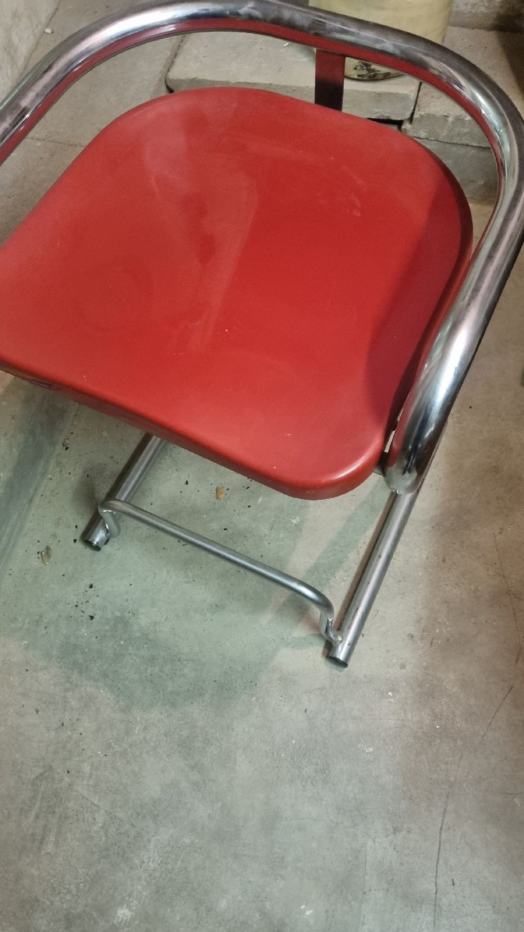 Hocker: Roter Barhocker Lammhults, made in Sweden – Gebraucht aus Basel von Jcva 1