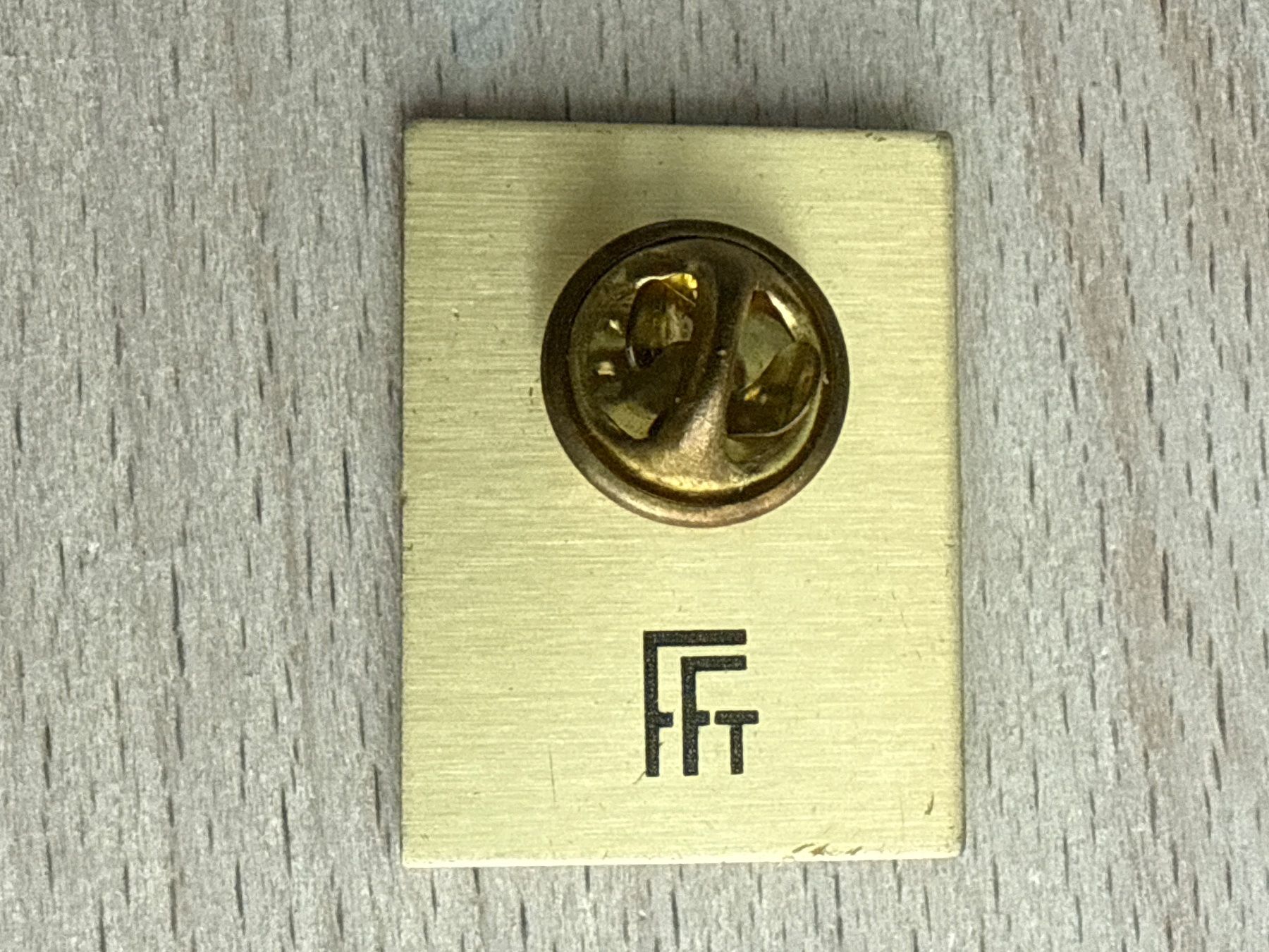 Placchette & Badge: Pin Roland Garros 93 – Usato da Glattbrugg venduto da Schweigmatt 1