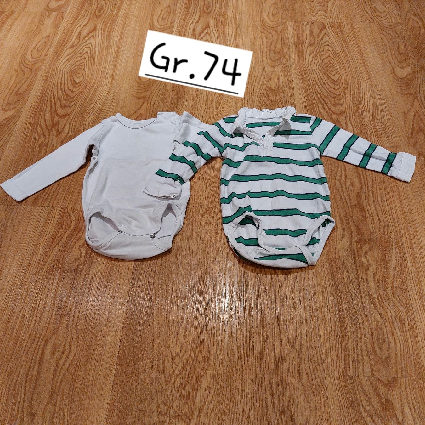 Lotti & Set di vestiti: Bodys Gr. 74 – Usato da Stans venduto da Stupsi11283