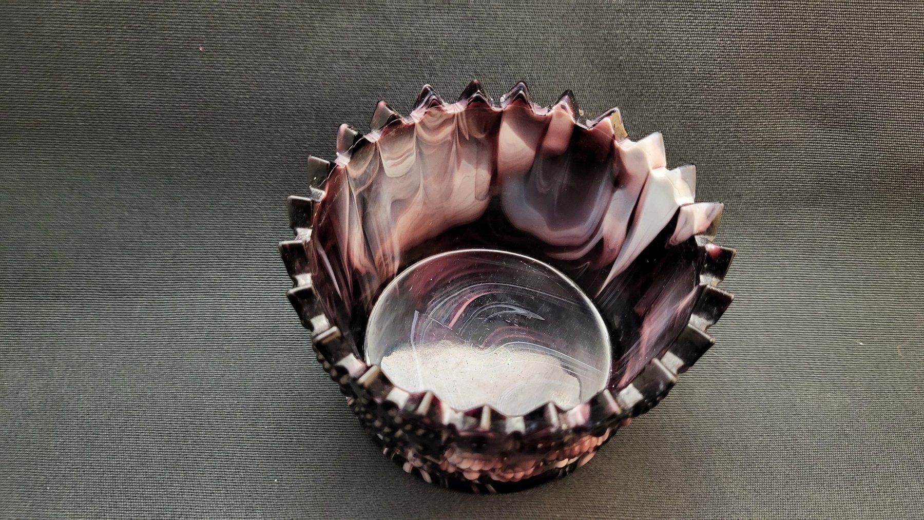 Figuren: Slagglas-Topf AMETHYST-GLAS – Gebraucht aus Basel von spinne02 3