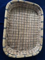Schönes Vintage Tablett aus Korbgeflecht, 27 x 37 cm