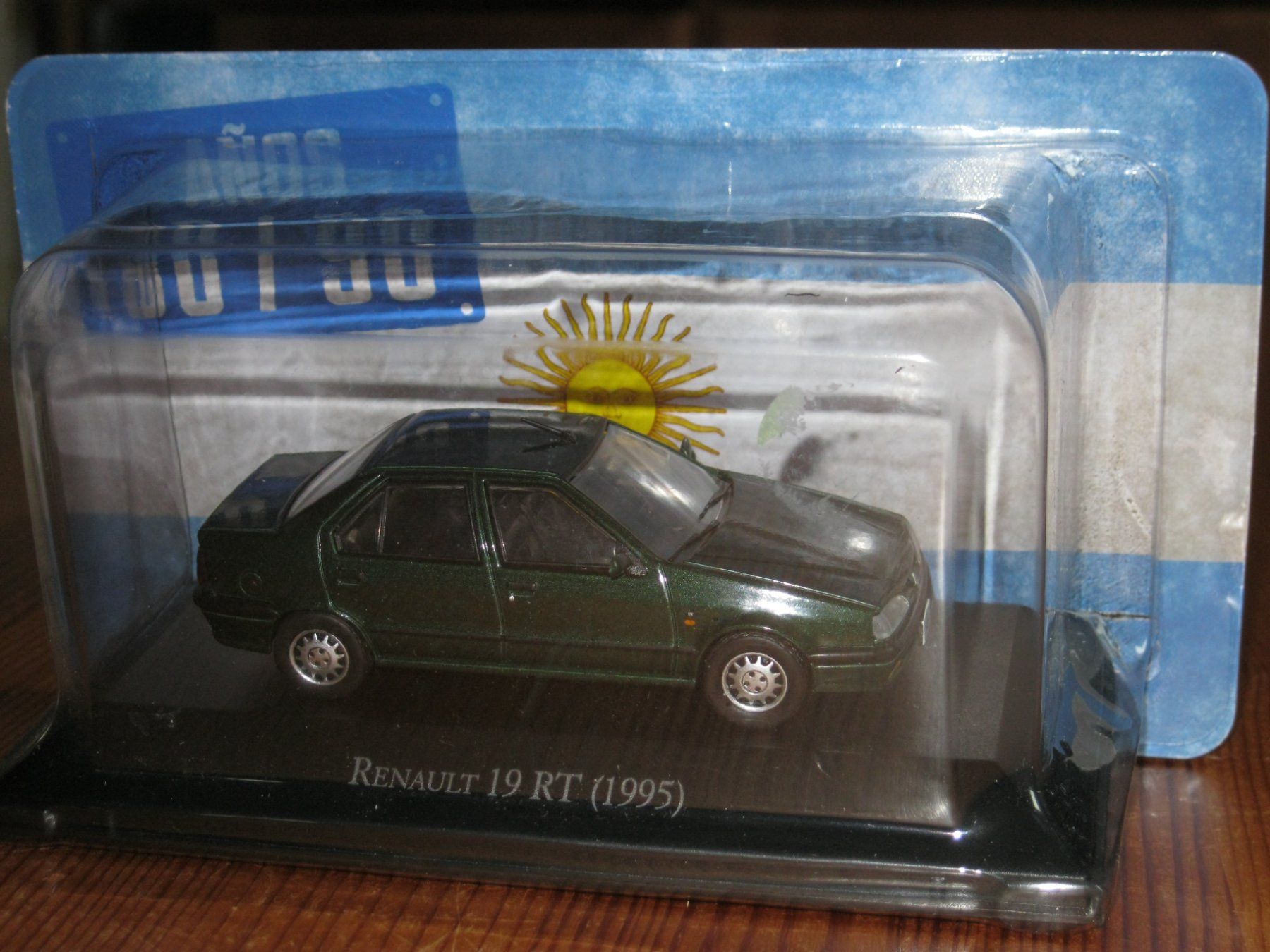 Renault Modellautos: Renault 19 RT 1995 1:43 Modellauto OVP – Gebraucht aus Utzenstorf von jue_5d6l 5