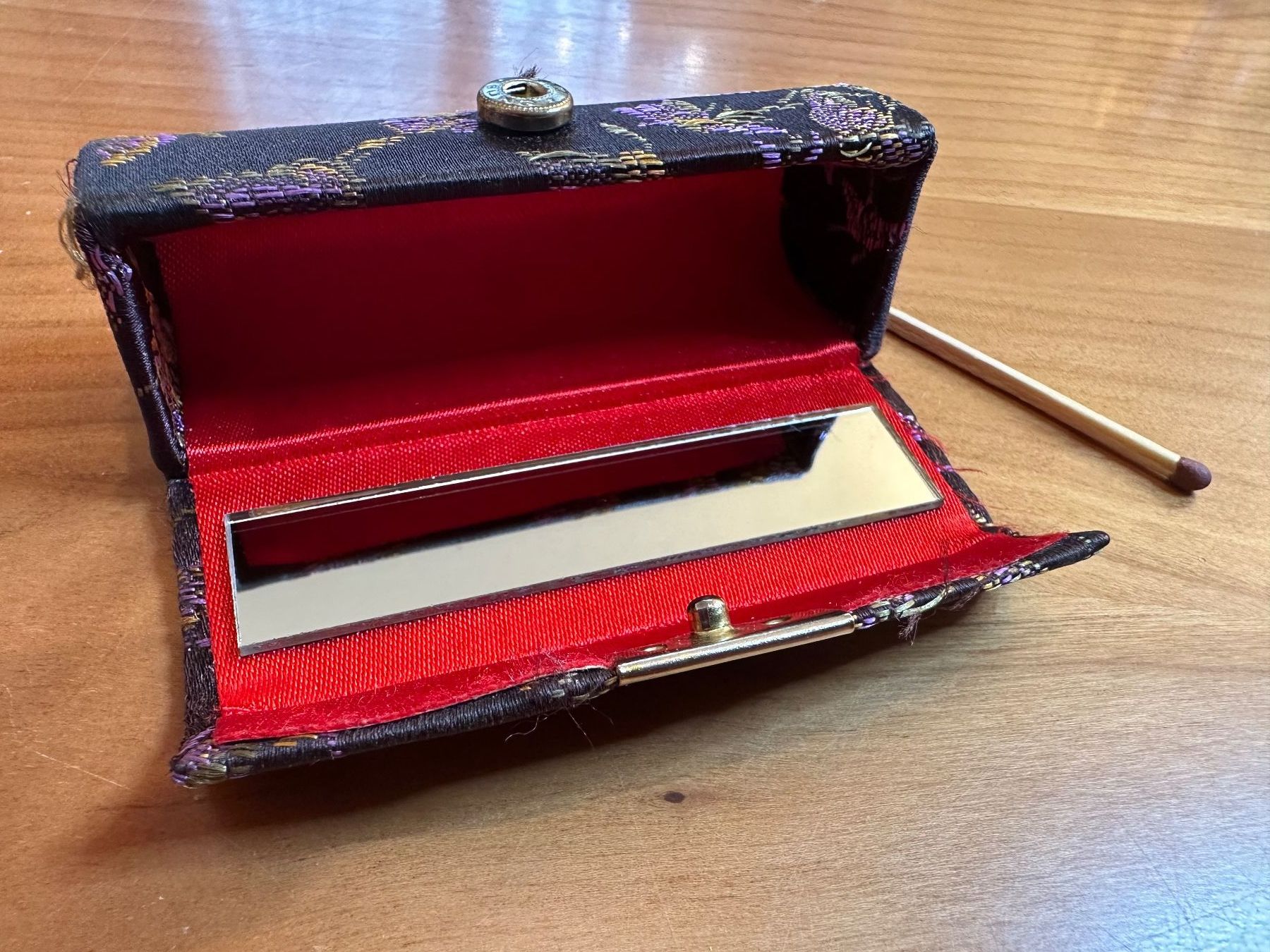 Make-up: Lippenstift-Etui aus Seide – Usato da Zürich venduto da hi2_vh96 2