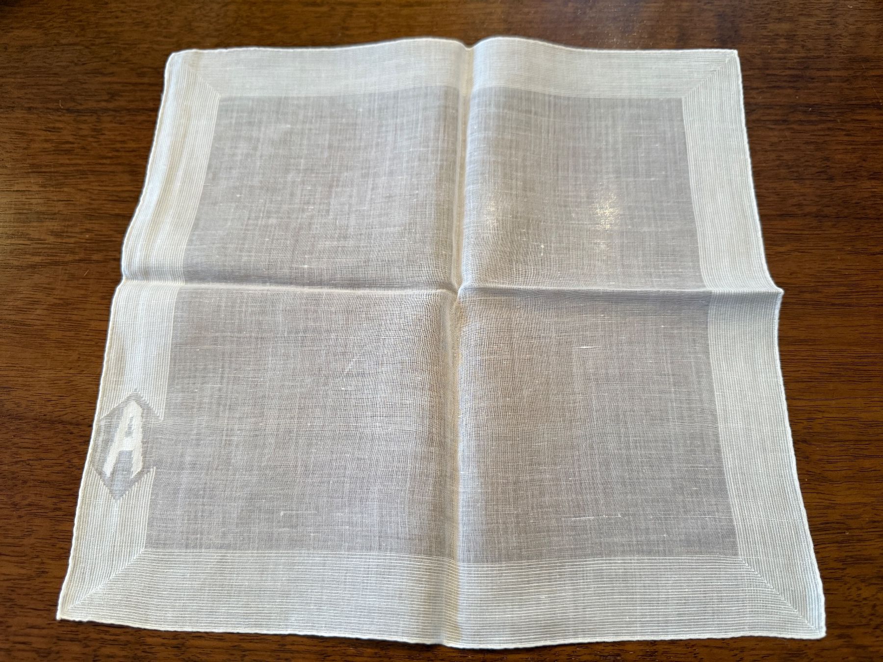 Altro in  Abbigliamento & Accessori: Stofftaschentuch weiss mit Initial A gebraucht Zustand – Usato da Erstfeld venduto da Mario_boe0 2